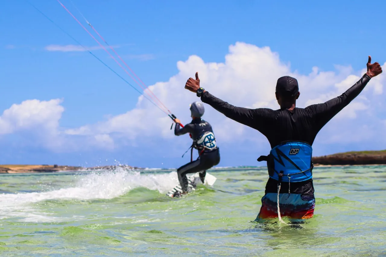 Kite cruising downwind